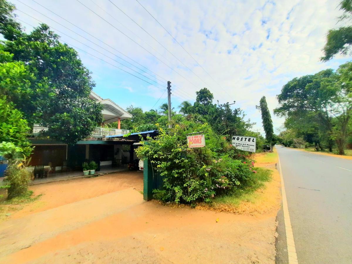 Hostel -In Frant Of The National Park- Udawalawe Luaran gambar