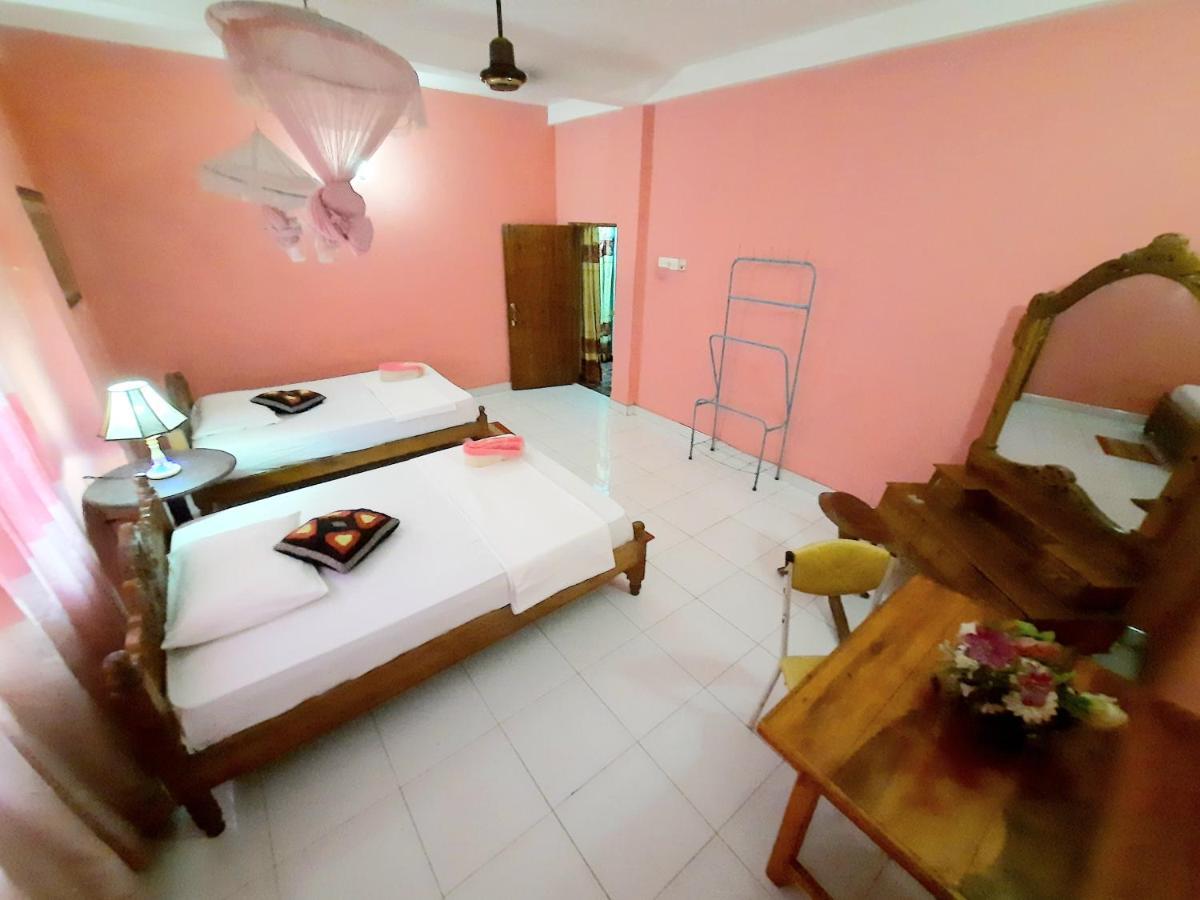 Hostel -In Frant Of The National Park- Udawalawe Luaran gambar