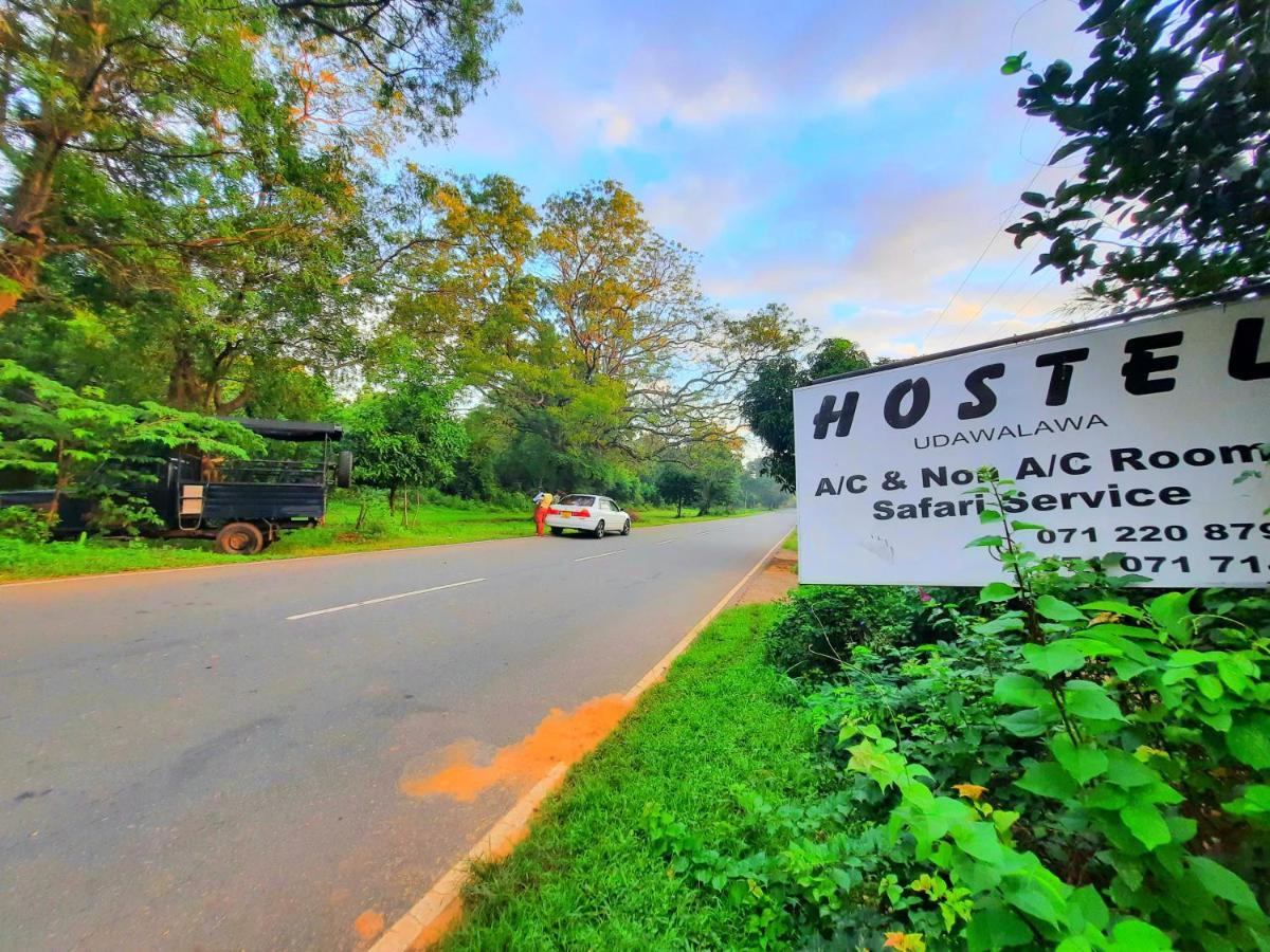 Hostel -In Frant Of The National Park- Udawalawe Luaran gambar